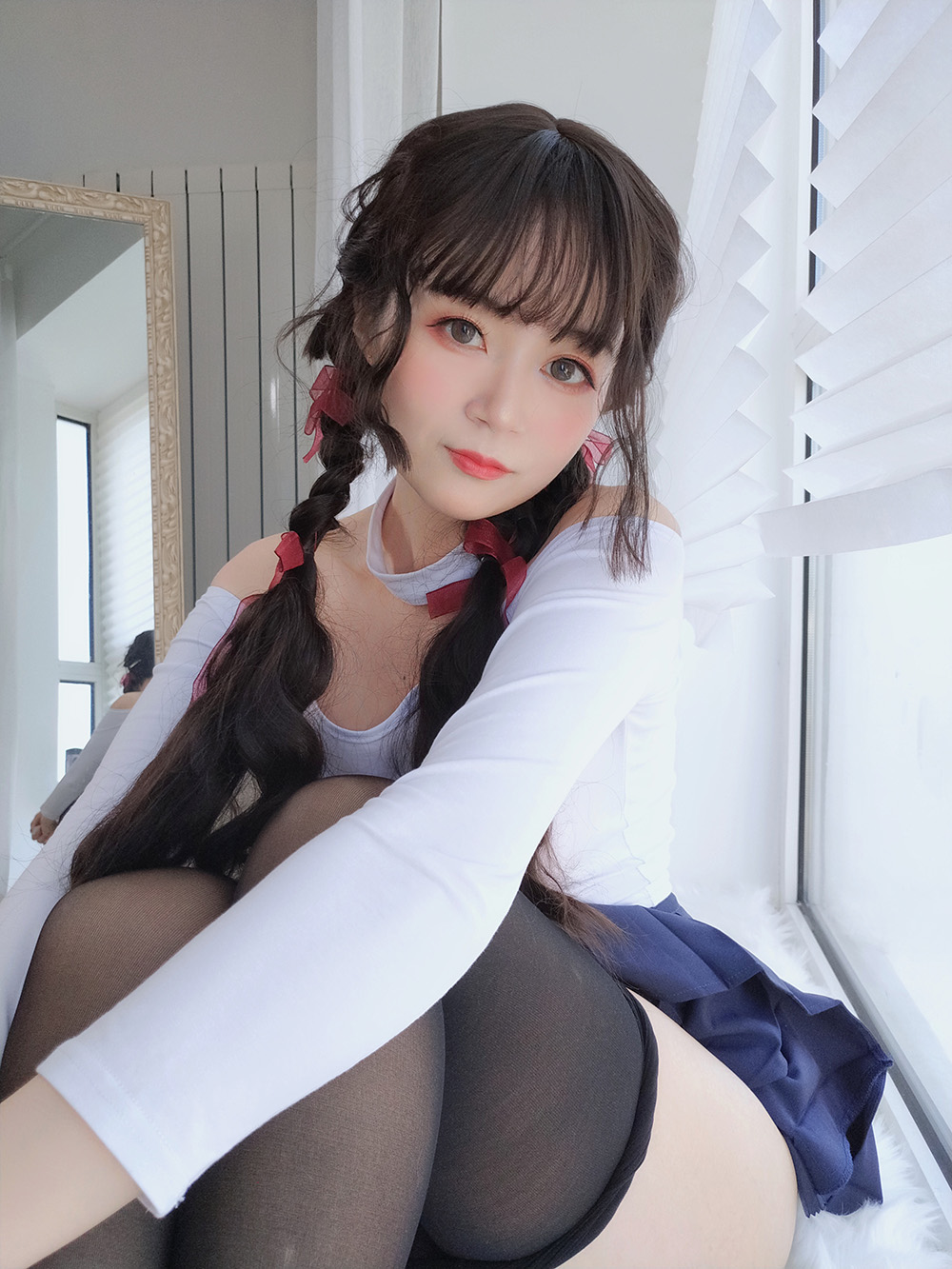 白银81,白银81写真图片(图2) 白银81,白银81写真图片(图2)